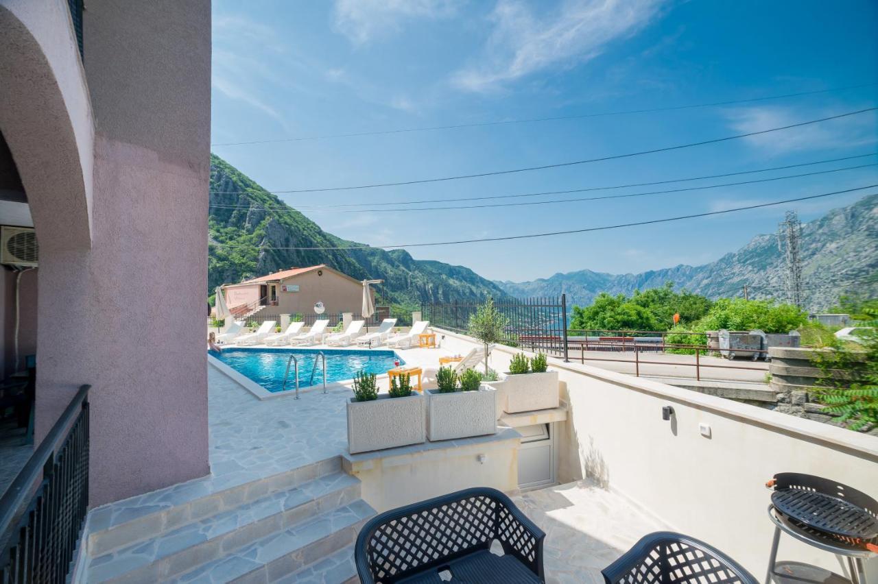 Appartamento Boka Bay Cattaro Esterno foto