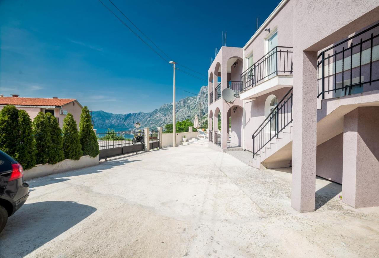 Appartamento Boka Bay Cattaro Esterno foto